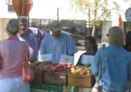 Pleasant Hill Farm's stall at the farmers' market. Photo courtesy of Rob Baratz. Pleasant Hill Farm's stall at the farmers' market. Photo courtesy of Rob Baratz.